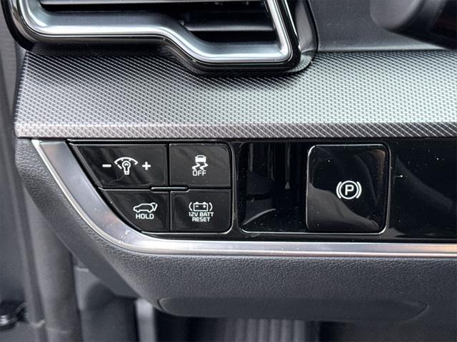 new 2025 Kia Sportage Hybrid car, priced at $39,044