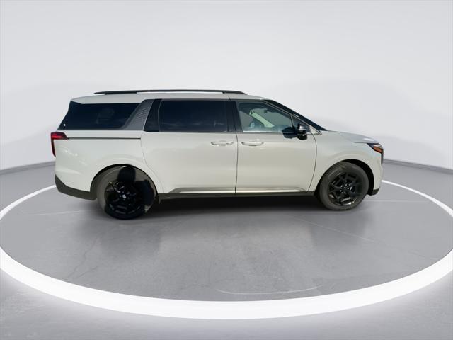 new 2025 Kia Carnival Hybrid car, priced at $55,437