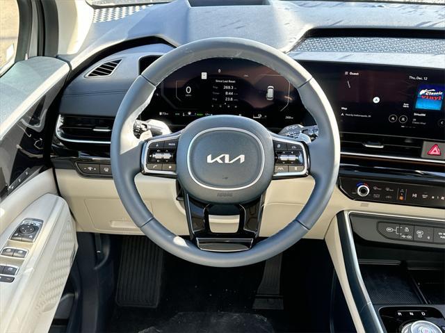 new 2025 Kia Carnival Hybrid car, priced at $55,437