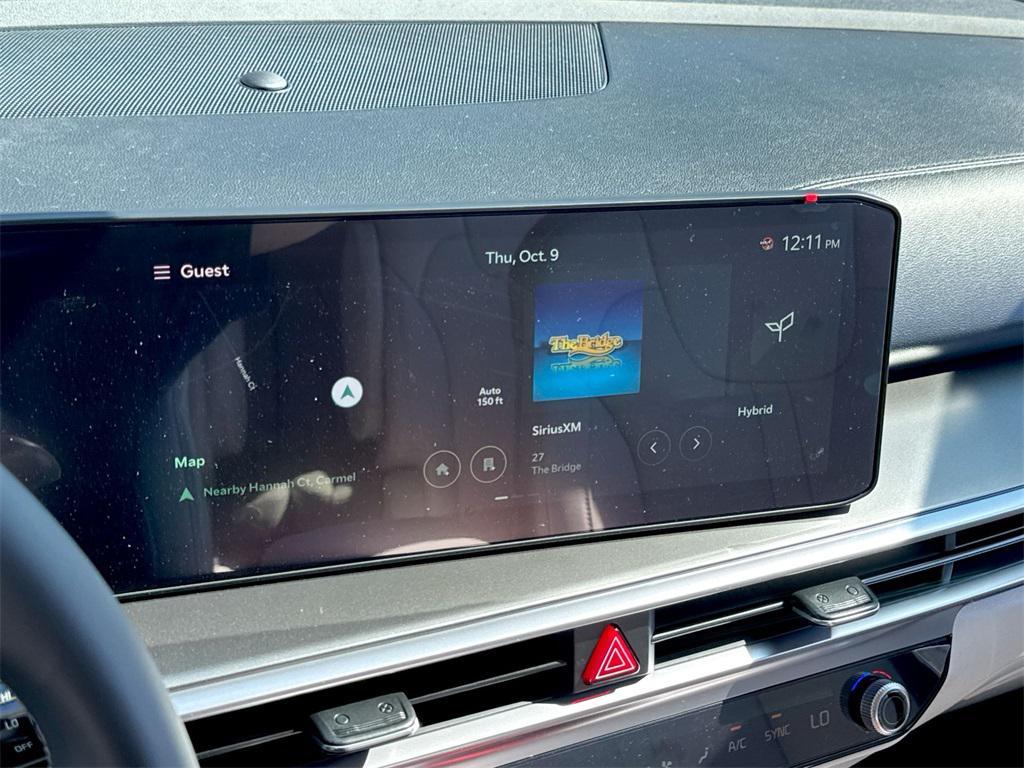 new 2025 Kia Sorento Hybrid car, priced at $37,496