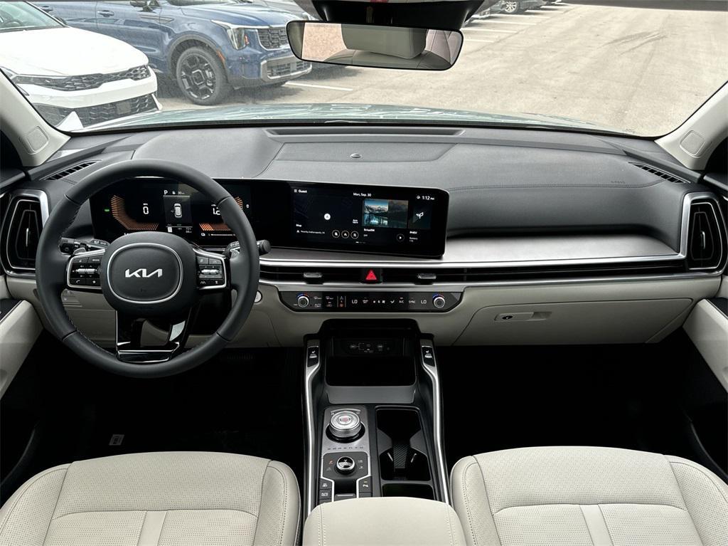 used 2025 Kia Sorento Plug-In Hybrid car, priced at $39,771