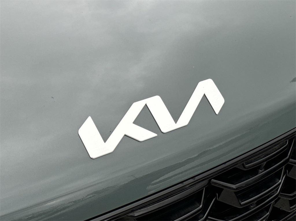 used 2025 Kia Sorento Plug-In Hybrid car, priced at $39,771