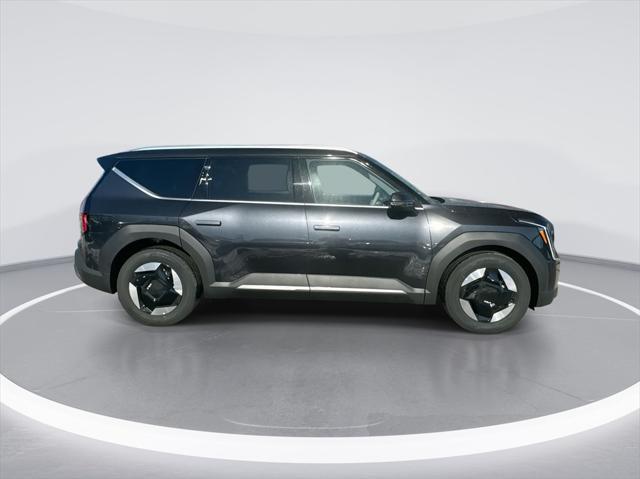 new 2025 Kia EV9 car, priced at $52,995