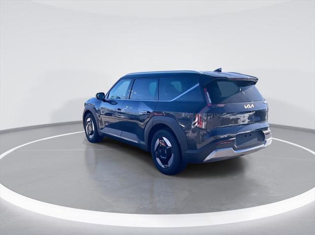 new 2025 Kia EV9 car, priced at $52,995