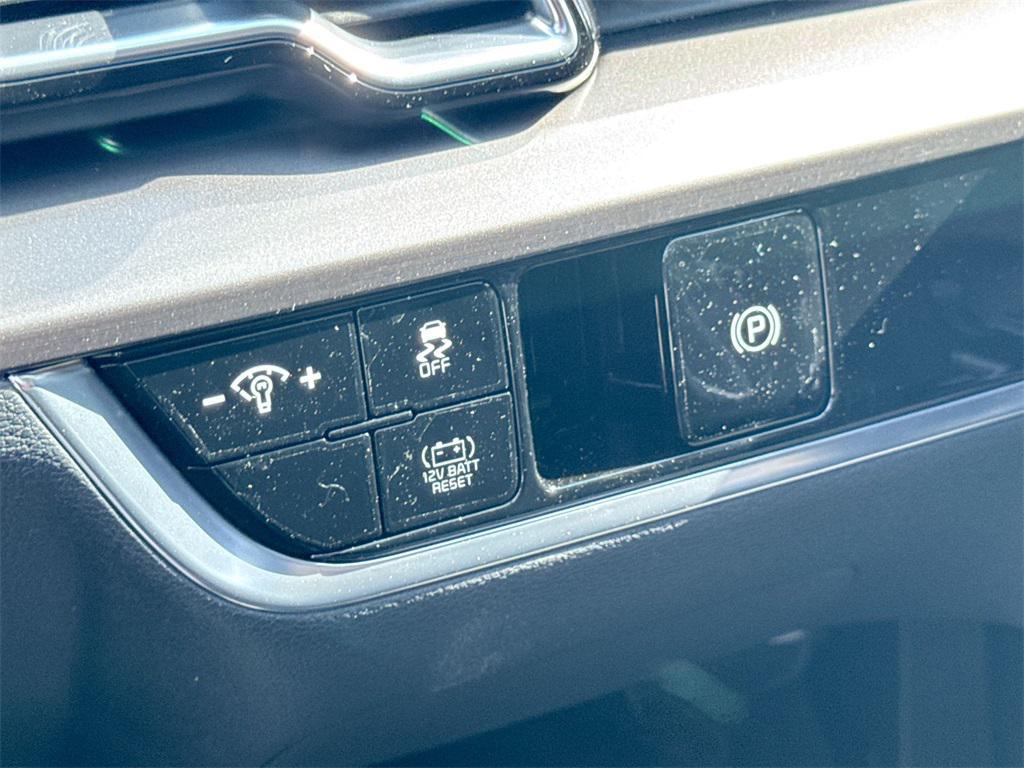 new 2025 Kia Sportage Hybrid car, priced at $32,785
