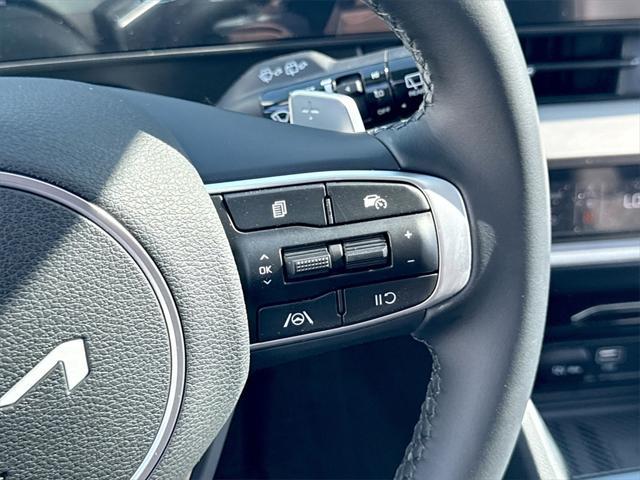new 2025 Kia Sportage Hybrid car, priced at $33,773