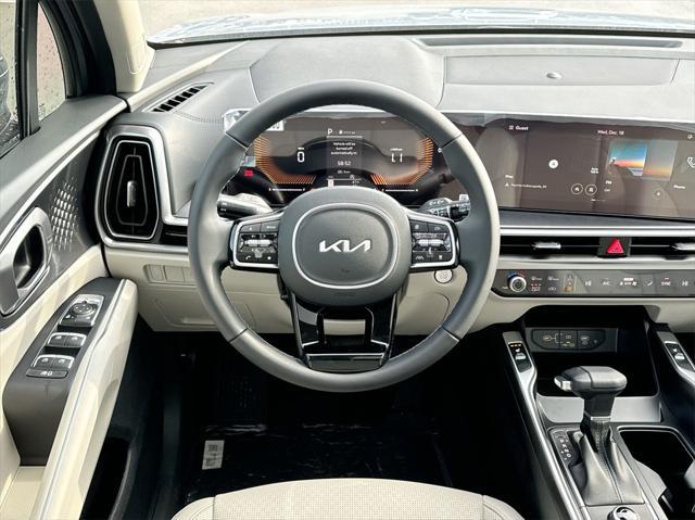 new 2025 Kia Sorento car, priced at $33,684