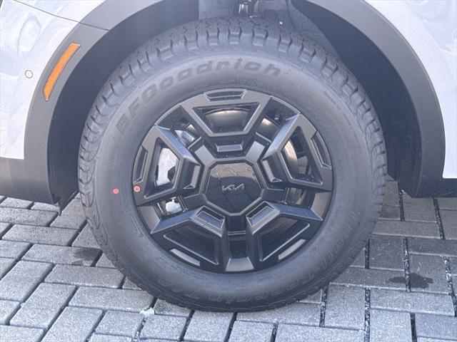 new 2025 Kia Sorento car, priced at $45,133