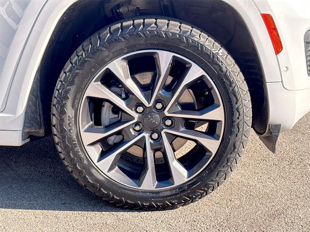 used 2022 Jeep Grand Cherokee L car, priced at $33,684