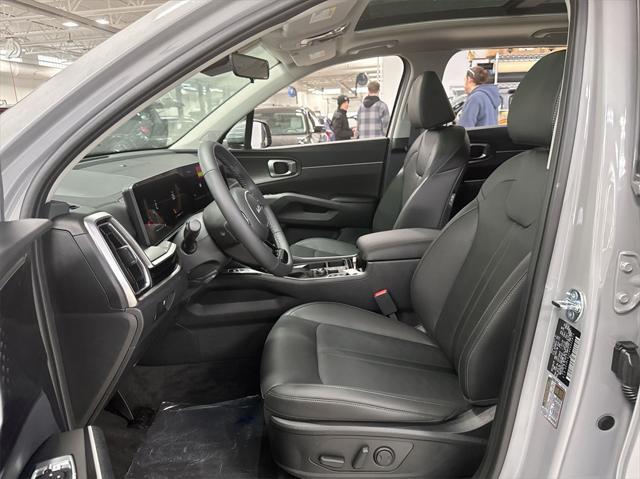 new 2025 Kia Sorento car, priced at $35,175