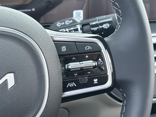 new 2025 Kia Sorento car, priced at $38,737