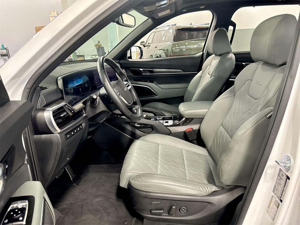 used 2023 Kia Telluride car, priced at $40,511