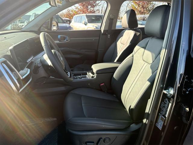 new 2025 Kia Sorento car, priced at $34,348