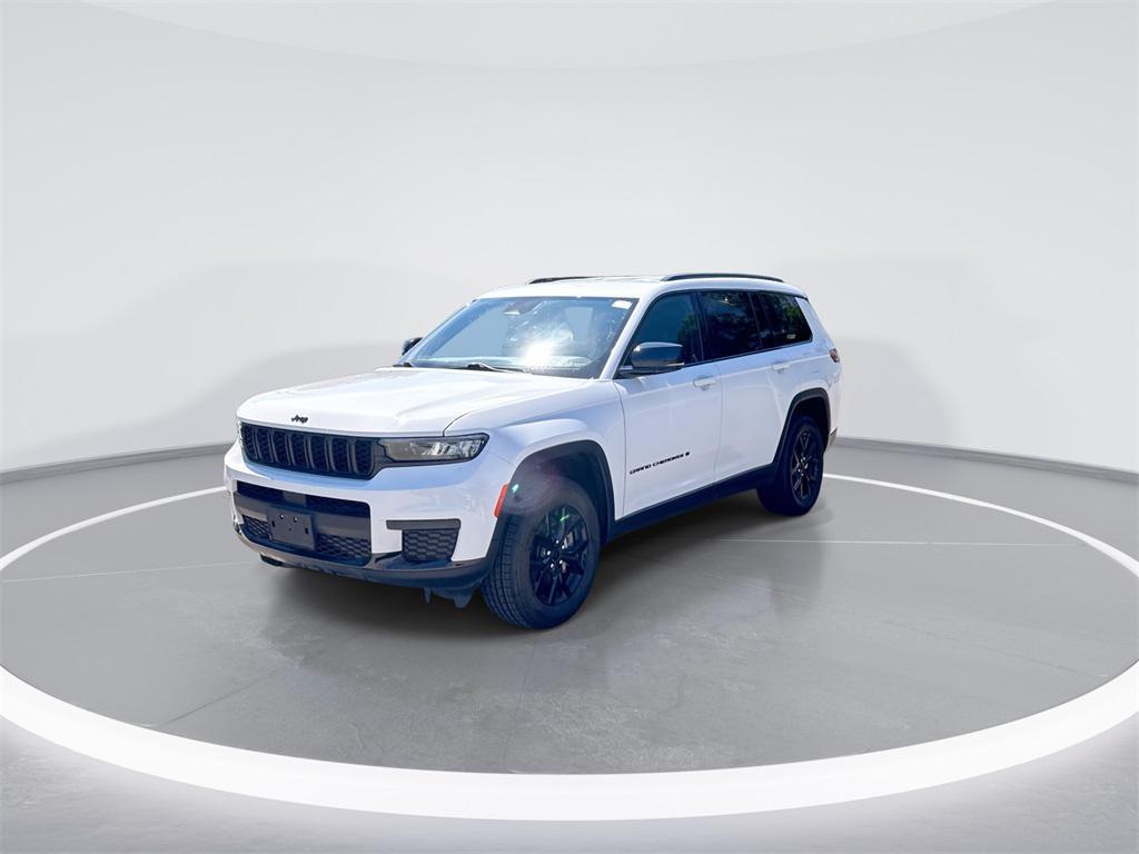 used 2024 Jeep Grand Cherokee L car, priced at $29,457