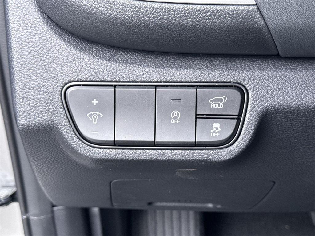 new 2025 Kia Seltos car, priced at $27,244