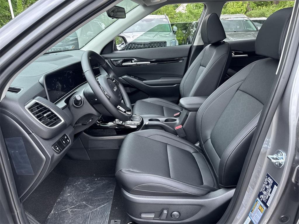 new 2025 Kia Seltos car, priced at $27,244
