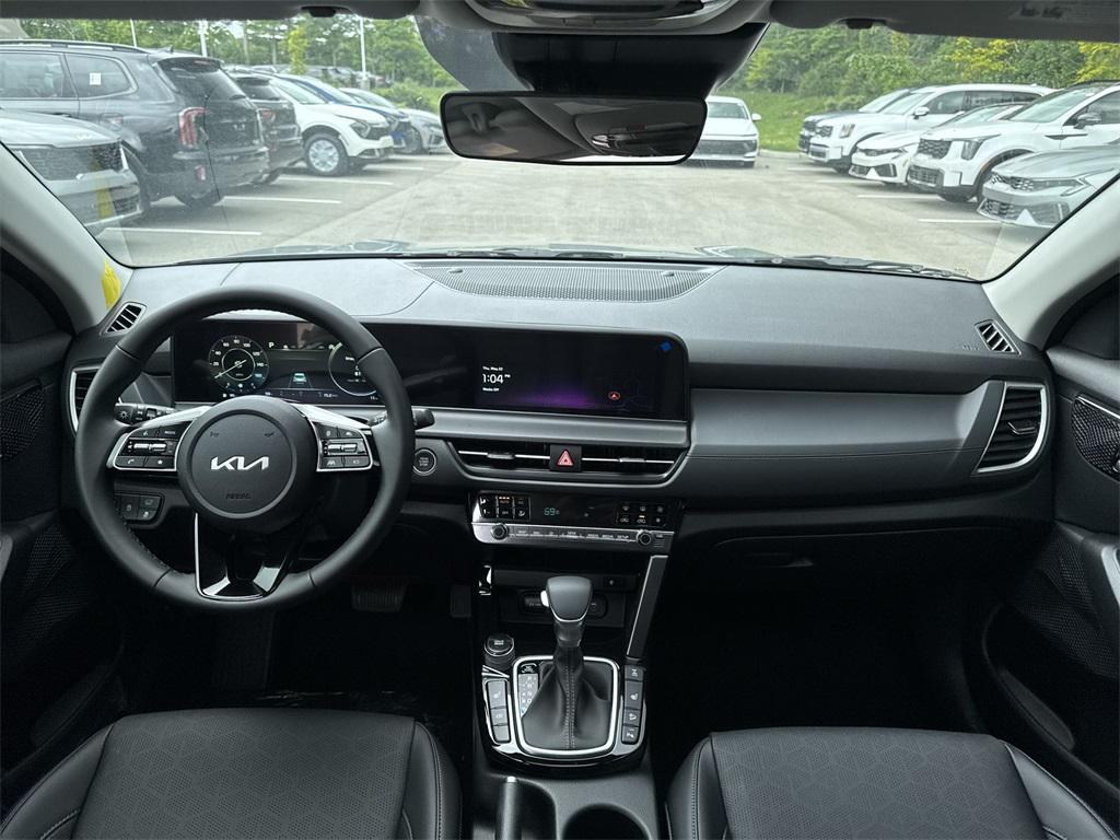 new 2025 Kia Seltos car, priced at $27,244