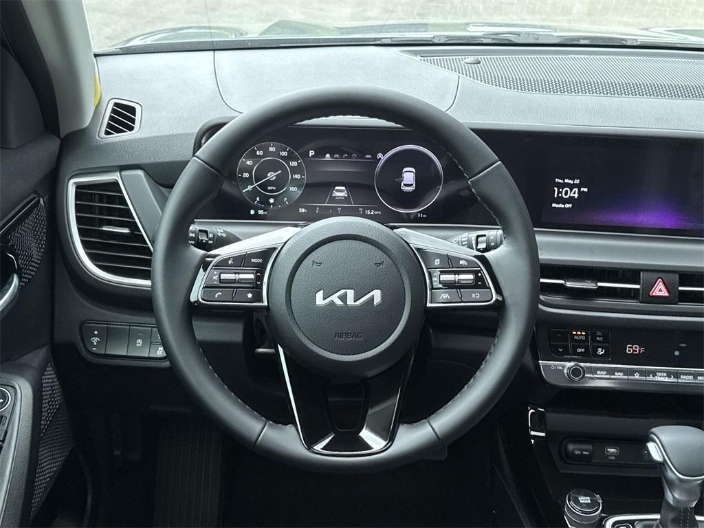 new 2025 Kia Seltos car, priced at $27,244