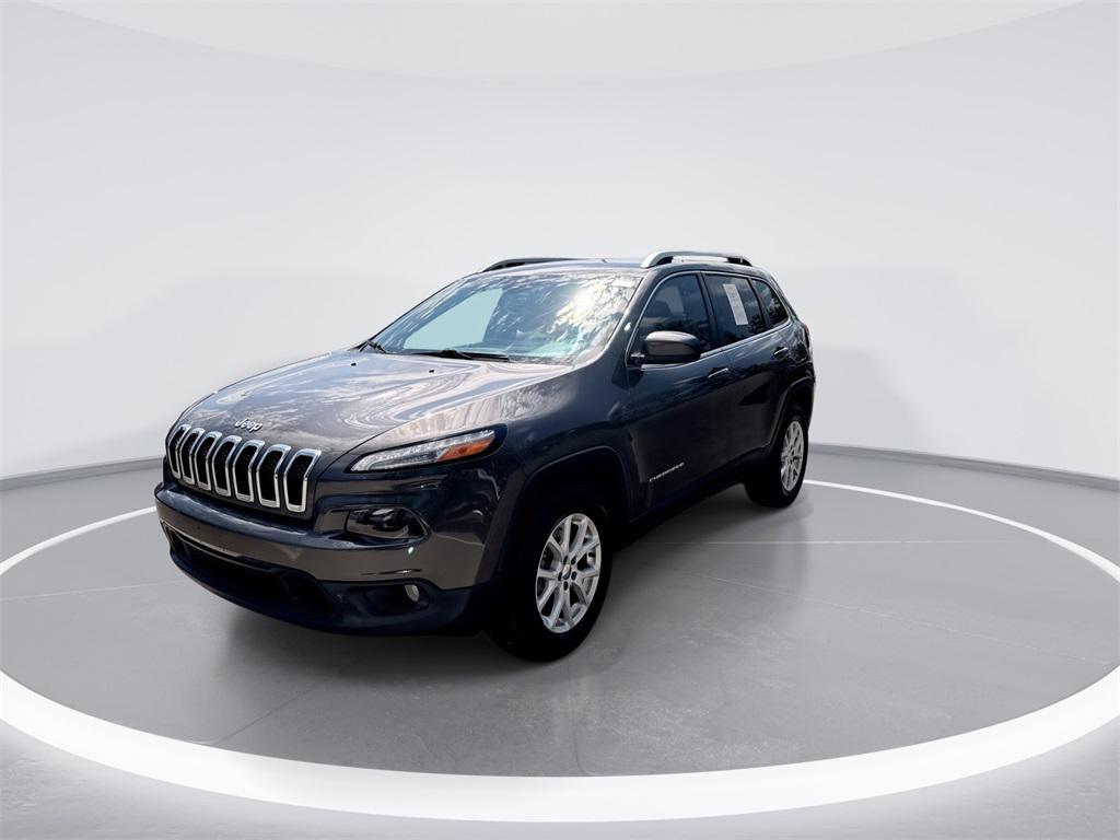 used 2018 Jeep Cherokee car, priced at $13,110