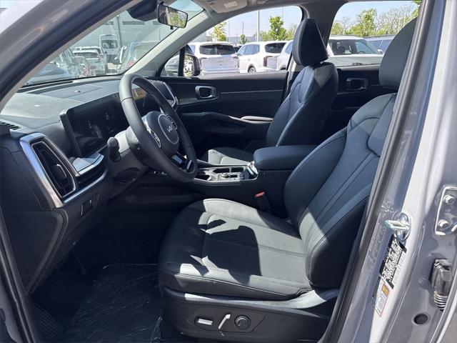 new 2025 Kia Sorento car, priced at $36,044