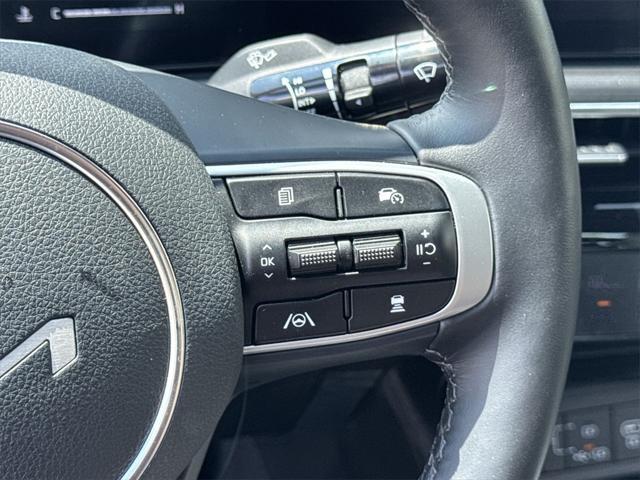 new 2025 Kia K5 car, priced at $30,053