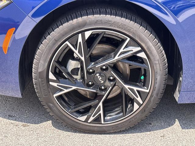 new 2025 Kia K5 car, priced at $30,053