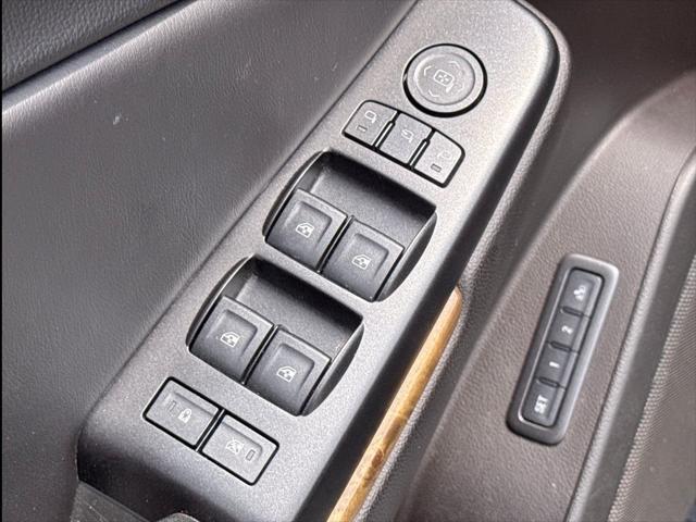 used 2016 GMC Yukon car, priced at $23,986