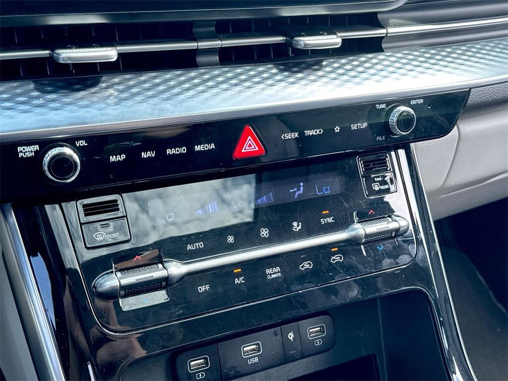 used 2022 Kia Carnival car, priced at $30,884