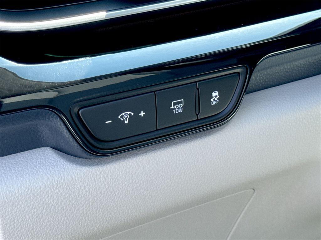 new 2026 Kia Carnival Hybrid car, priced at $50,799