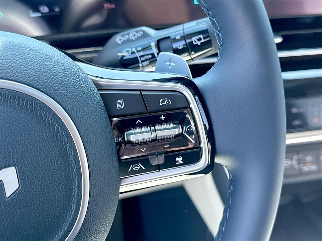 new 2026 Kia Carnival Hybrid car, priced at $50,799