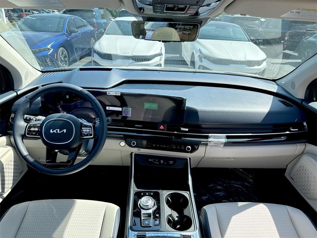 new 2026 Kia Carnival Hybrid car, priced at $50,799