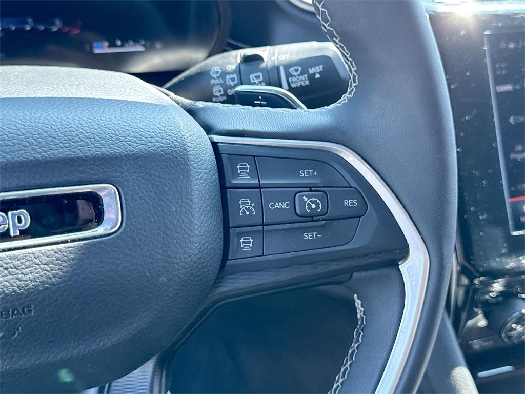 used 2024 Jeep Grand Cherokee L car, priced at $30,985
