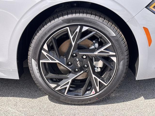 new 2025 Kia K5 car, priced at $30,690