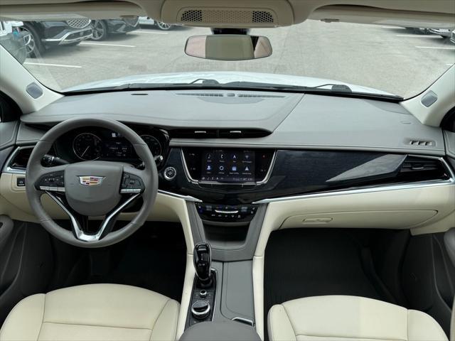 used 2024 Cadillac XT6 car, priced at $47,135