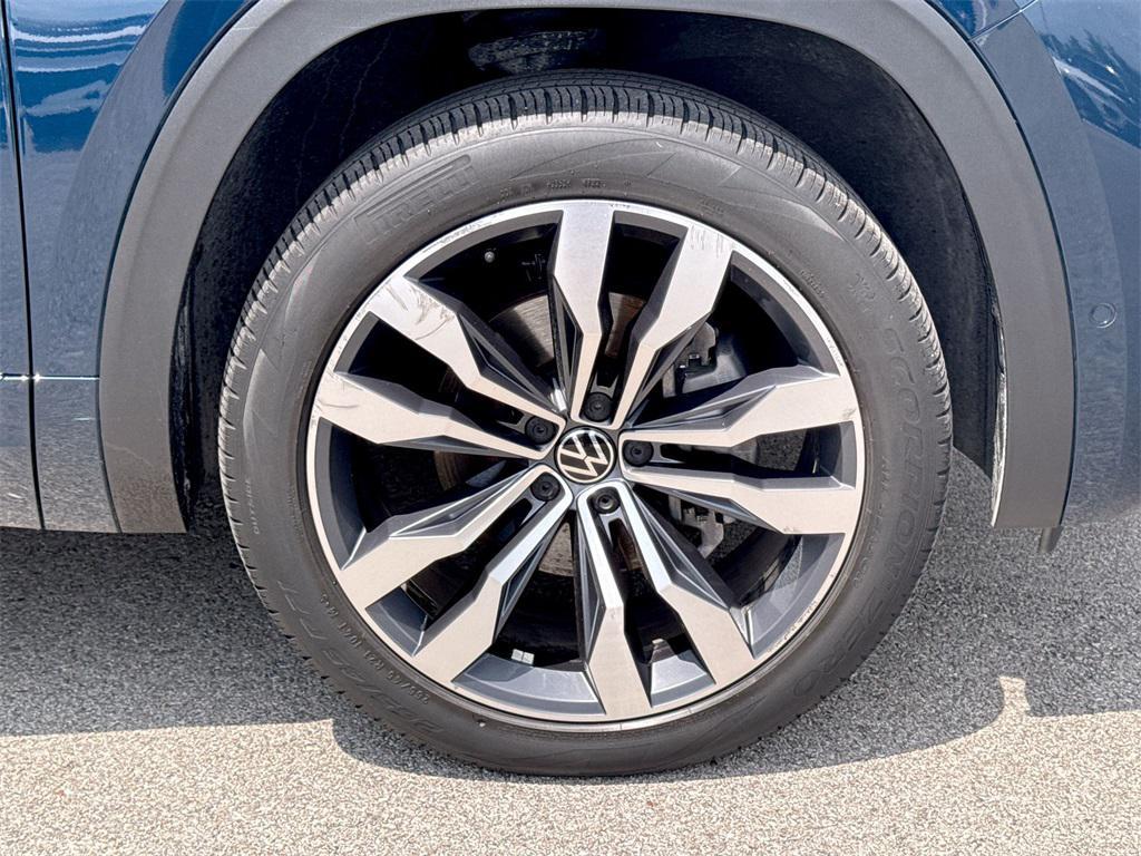 used 2023 Volkswagen Atlas car, priced at $34,111