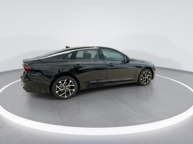 used 2025 Kia K5 car, priced at $31,144