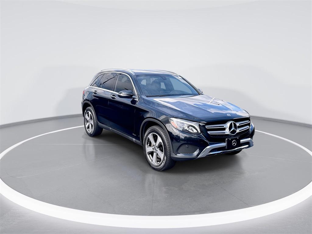 used 2019 Mercedes-Benz GLC 300 car, priced at $19,554