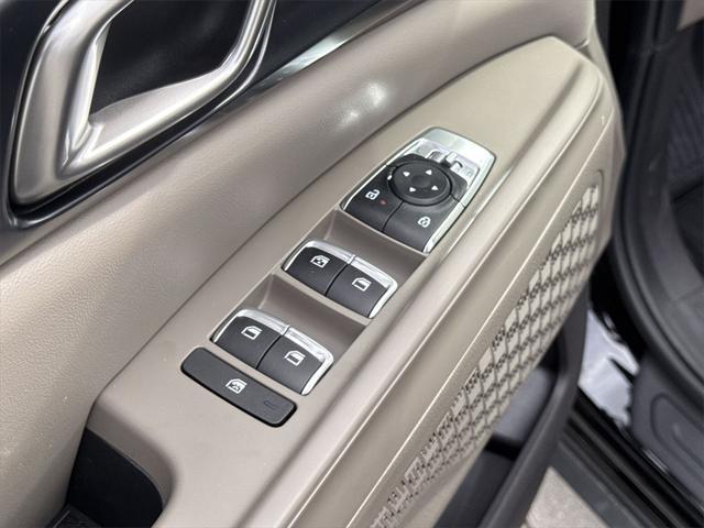 new 2025 Kia Carnival Hybrid car, priced at $41,100