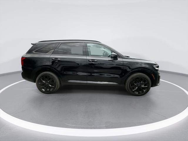 used 2023 Kia Sorento car, priced at $33,998