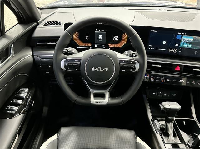 new 2025 Kia K5 car, priced at $31,076