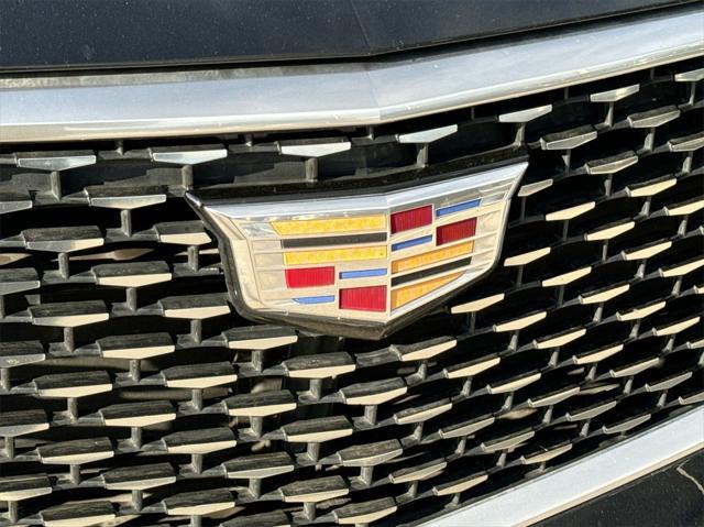 used 2022 Cadillac XT6 car, priced at $28,175