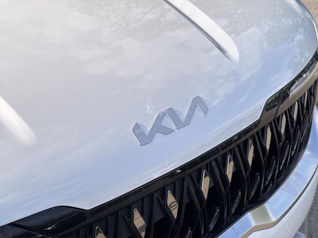new 2025 Kia Carnival car, priced at $41,882