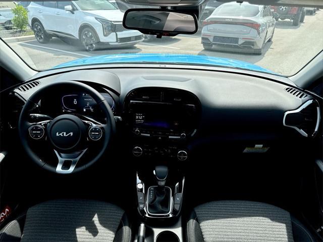 new 2025 Kia Soul car, priced at $25,042