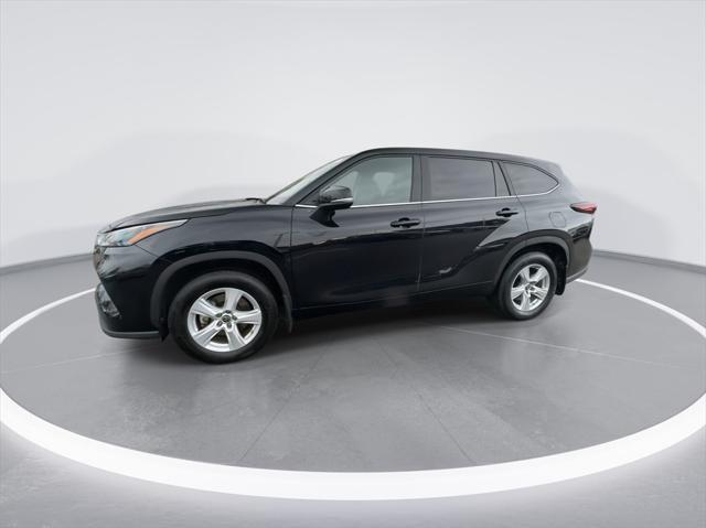 used 2024 Toyota Highlander car, priced at $35,750