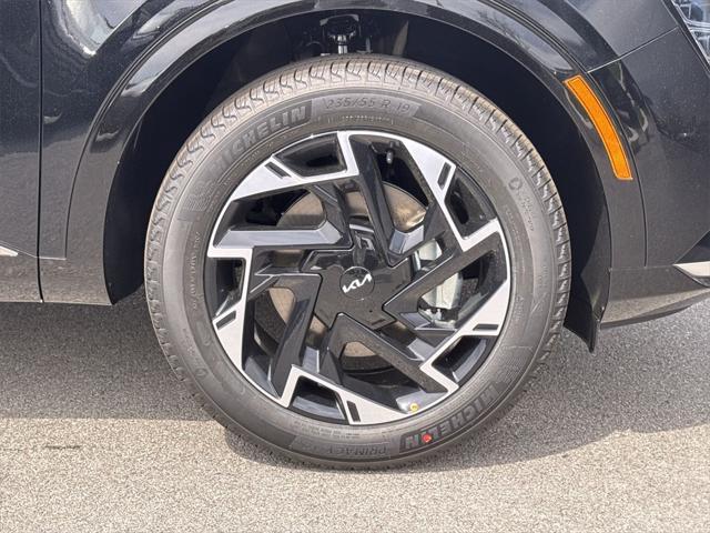 new 2025 Kia Sportage car, priced at $34,692