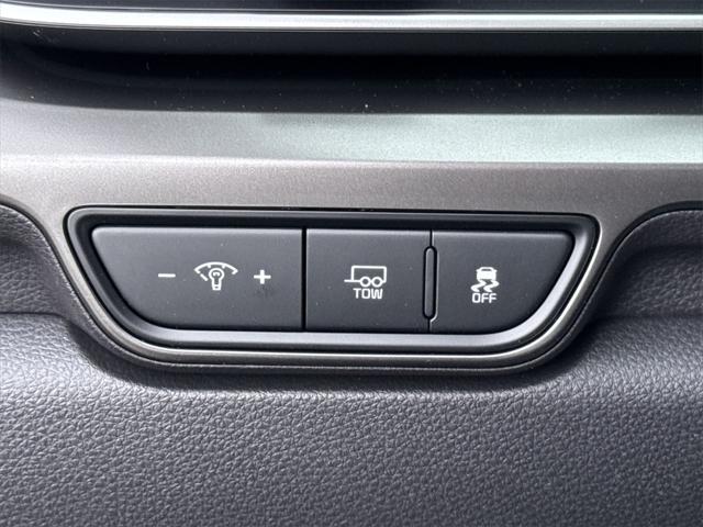 new 2026 Kia Carnival Hybrid car, priced at $53,626