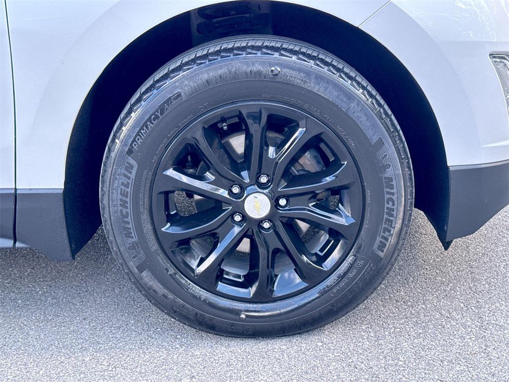 used 2021 Chevrolet Equinox car, priced at $18,861