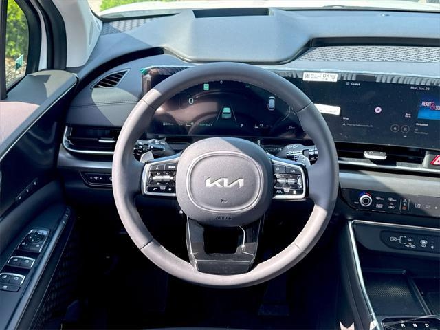 new 2026 Kia Carnival Hybrid car, priced at $49,746
