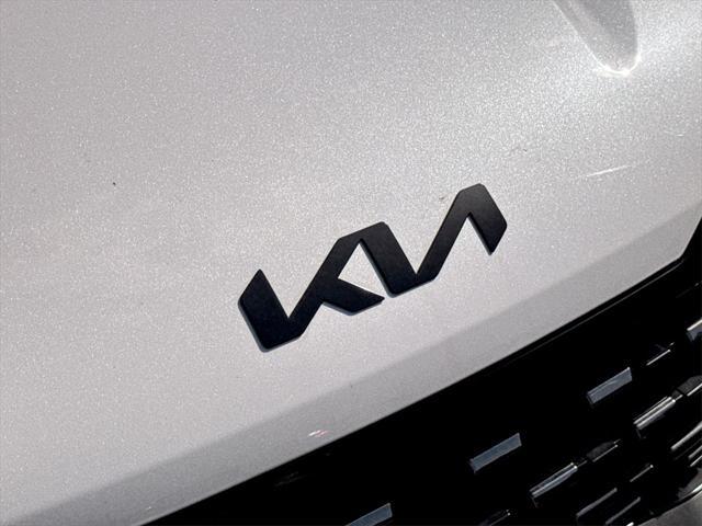 new 2026 Kia Carnival car, priced at $51,686