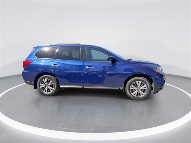 used 2020 Nissan Pathfinder car, priced at $18,455